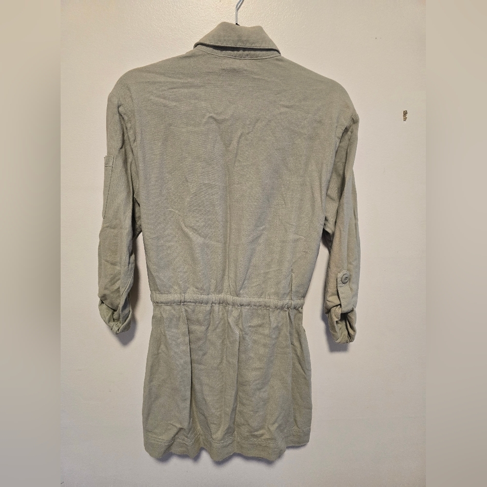Monrow Twill Pocket Dress Light Olive Green - Picture 10 of 12
